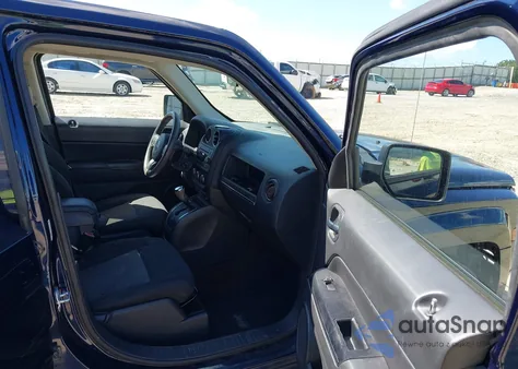 2014 Jeep Patriot Sport из США, поврежденный, VIN 1C4NJPBA0ED690558